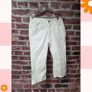 What About Me Y2K White Capri Pants – Women’s 9/10 Bedazzled Rhinestone Pockets